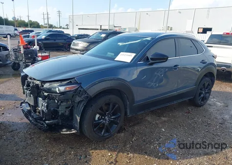 2022 Mazda Cx-30 Carbon Edition z USA, uszkodzony, nr VIN 3MVDMBCL8NM424102